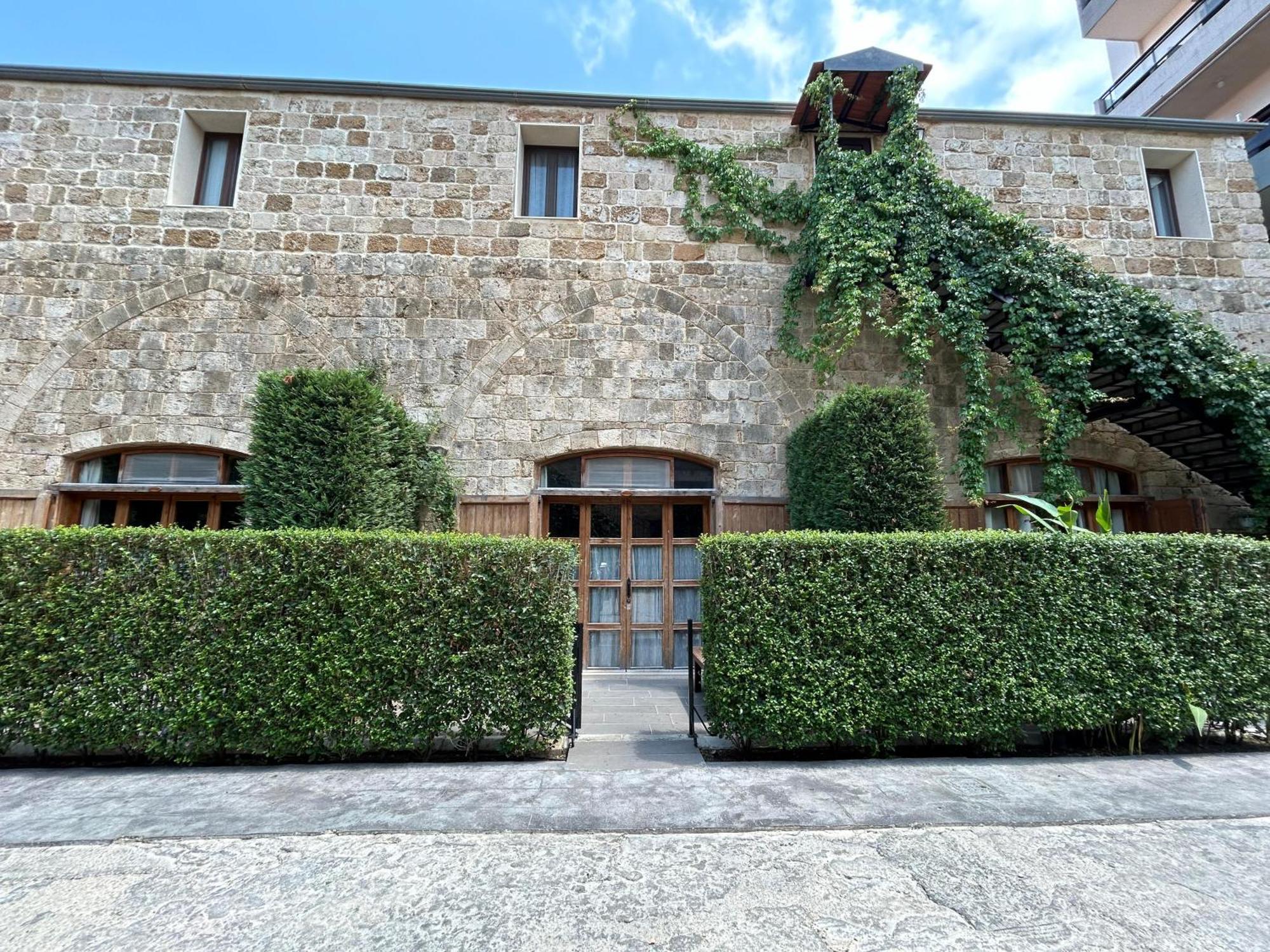 Old Town Guesthouses Батрун Екстер'єр фото